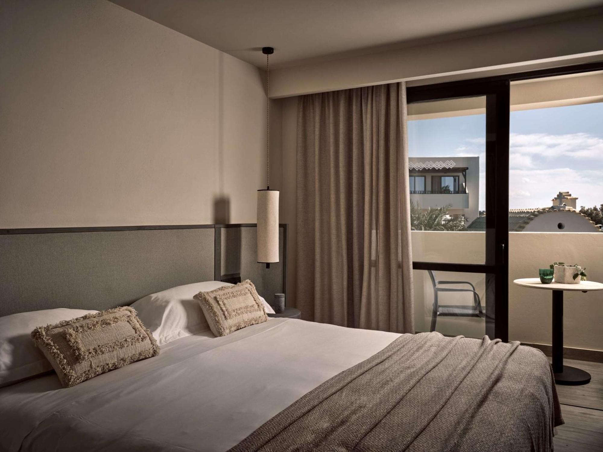 Numo Ierapetra Beach Resort Crete, Adults Only, Curio Collection Hilton Exteriör bild