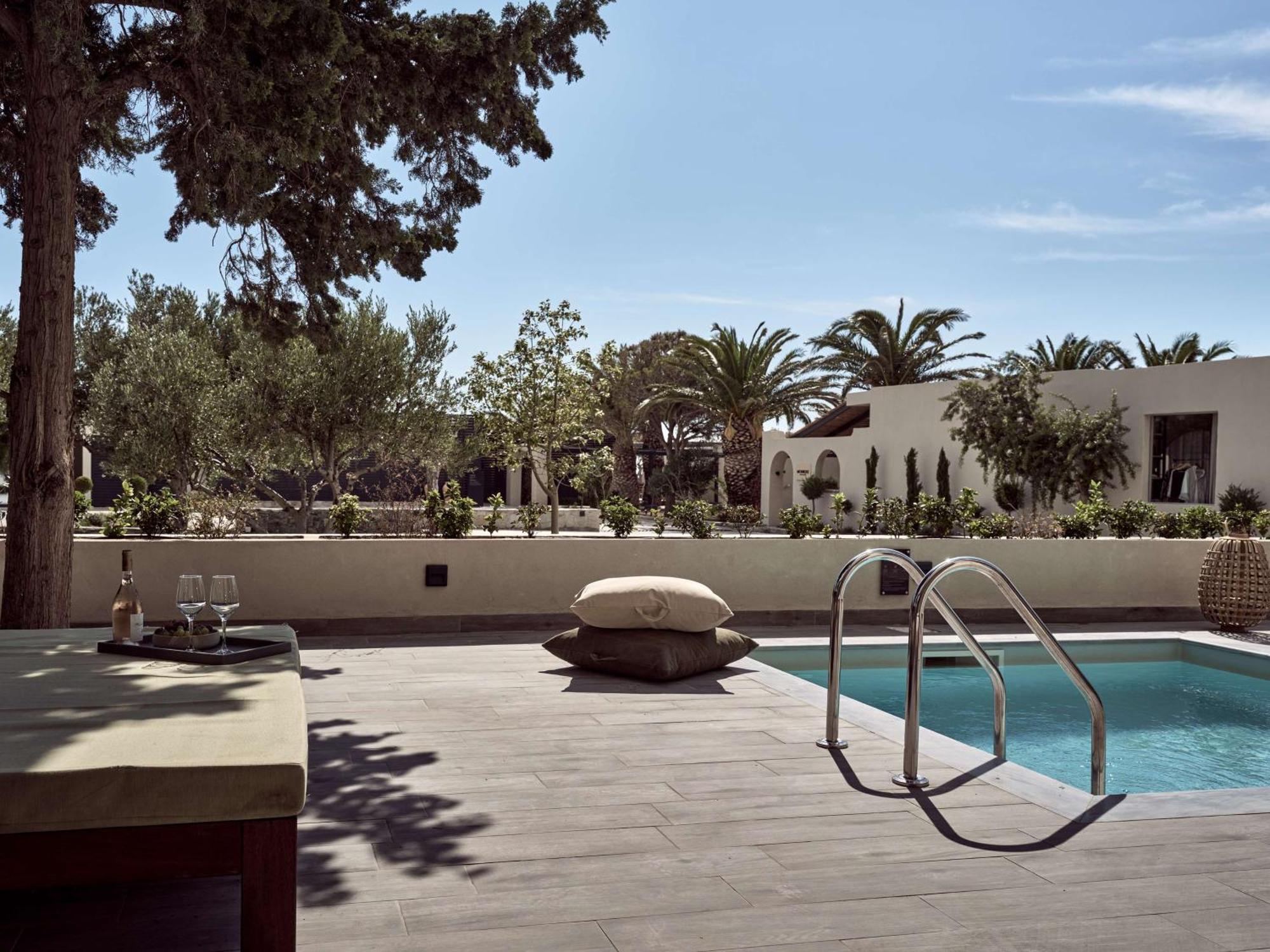 Numo Ierapetra Beach Resort Crete, Adults Only, Curio Collection Hilton Exteriör bild