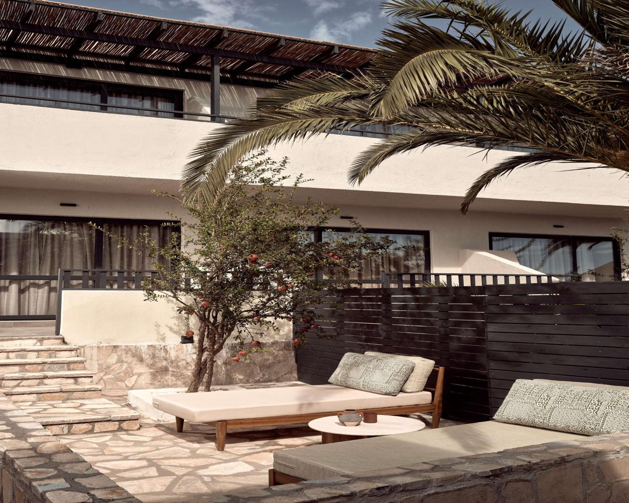 Numo Ierapetra Beach Resort Crete, Adults Only, Curio Collection Hilton Exteriör bild