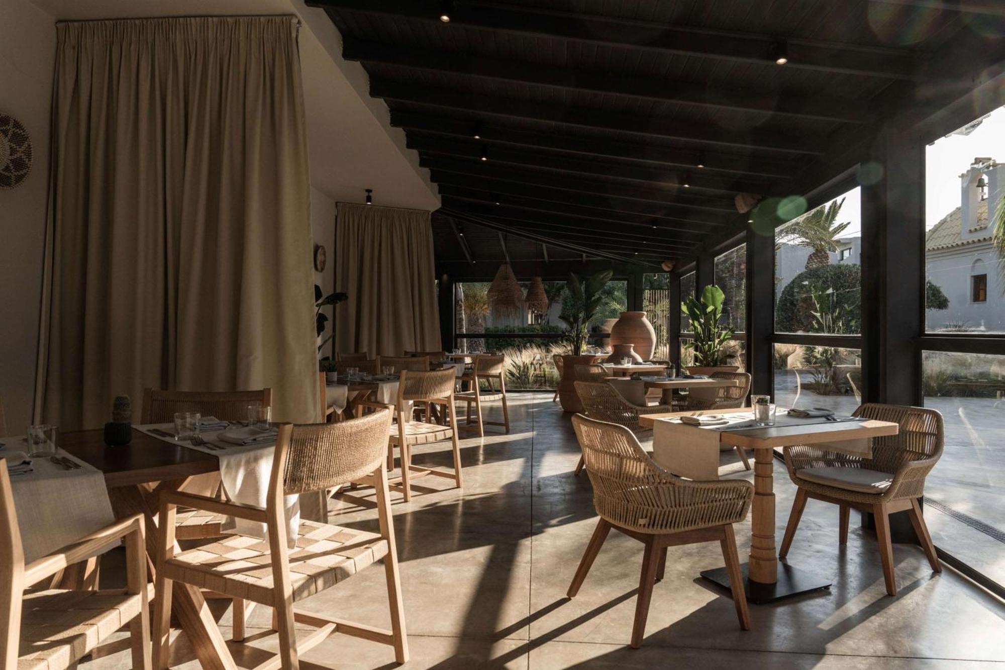 Numo Ierapetra Beach Resort Crete, Adults Only, Curio Collection Hilton Exteriör bild