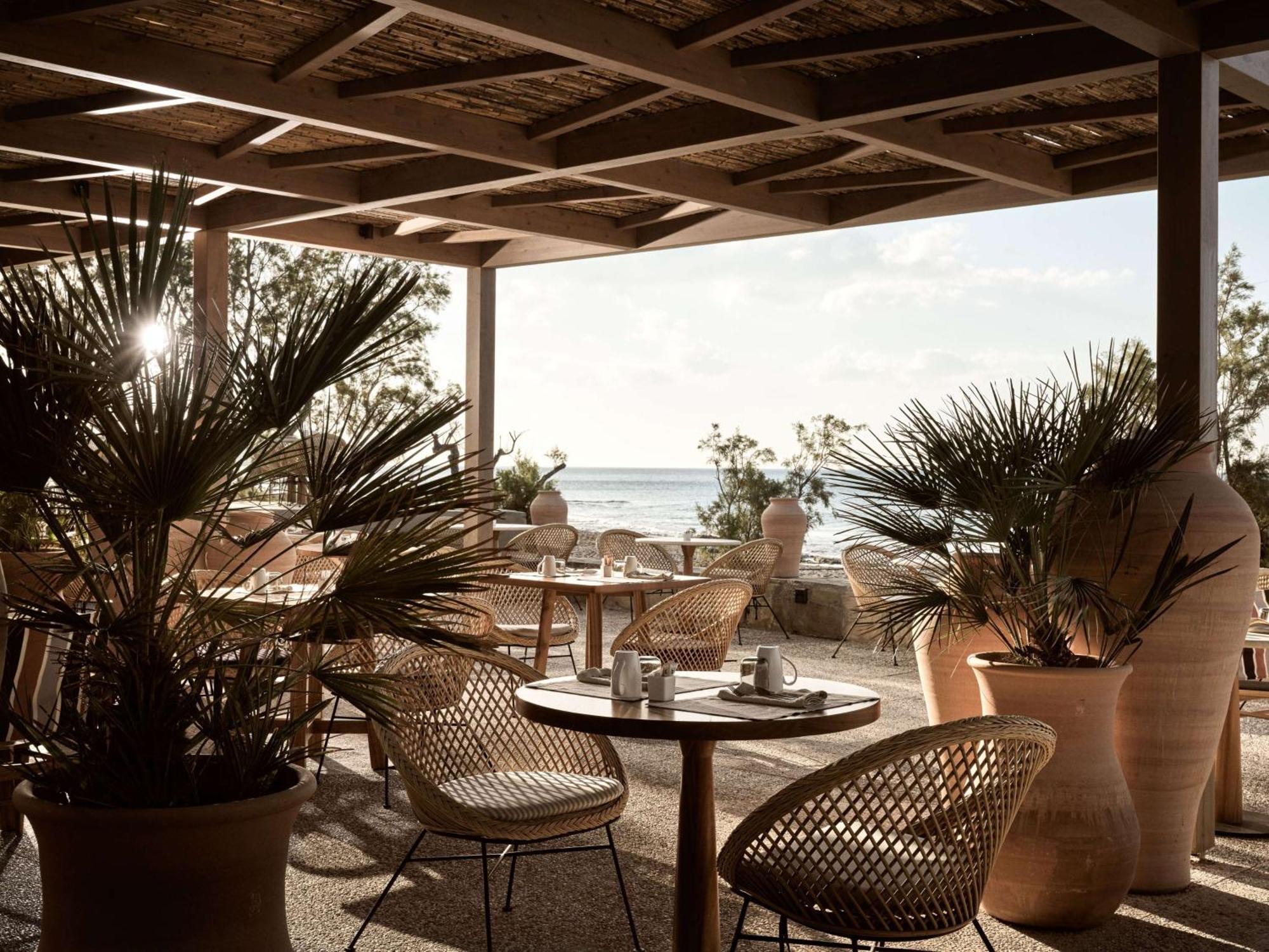 Numo Ierapetra Beach Resort Crete, Adults Only, Curio Collection Hilton Exteriör bild